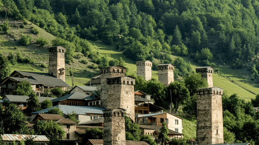 Guida di viaggio definitiva a Mestia e Svaneti: scopri la terra delle mille torri
