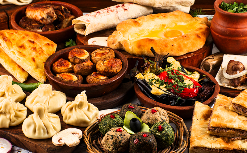 Un viaggio culinario attraverso Tbilisi: i migliori piatti georgiani da provare