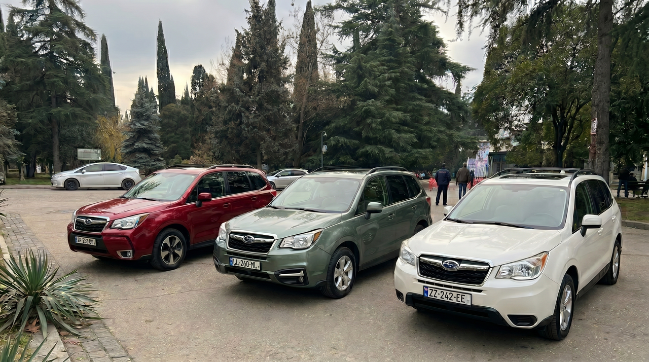 La guida definitiva al noleggio auto a Tbilisi: inizia la tua avventura georgiana