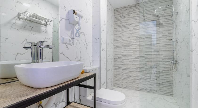 Twin Room with Balcony