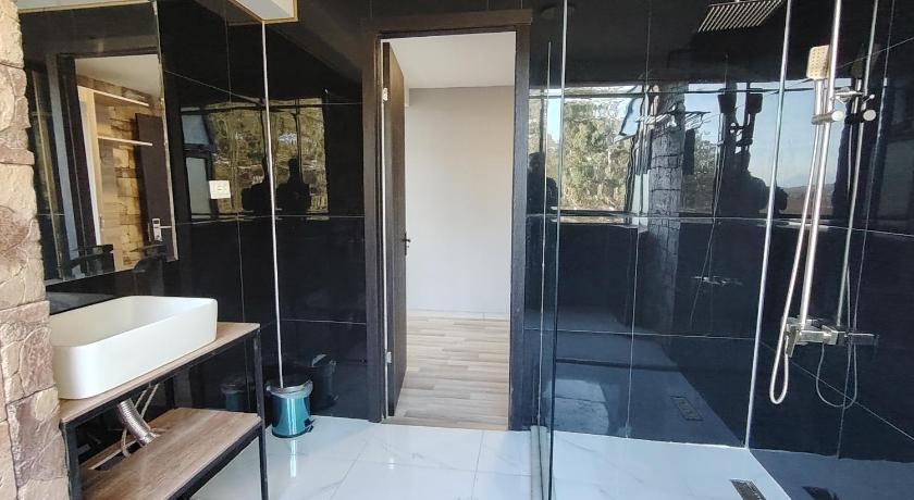 Triple Room with View