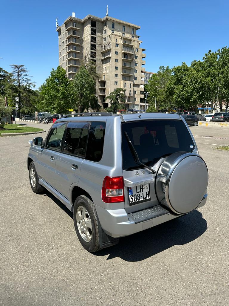rent a car tbilisi Mitsubish Pajero IO