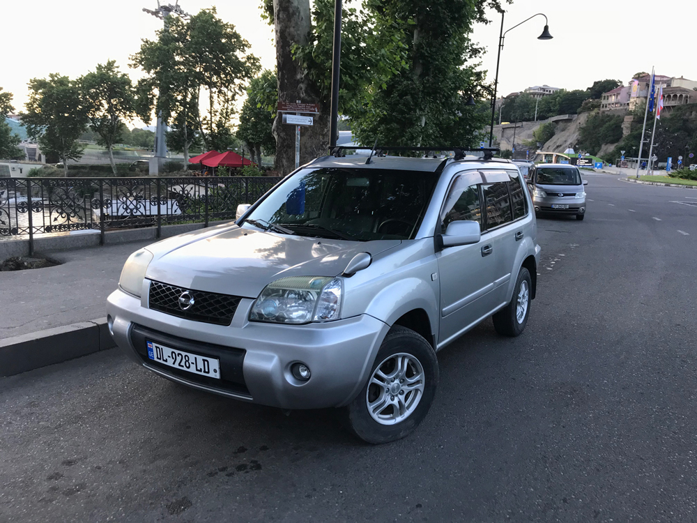 rent a car tbilisi Nissan X-Trail