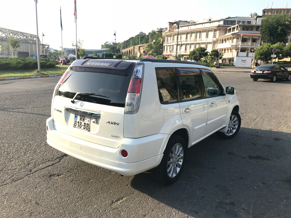 rent a car tbilisi Nissan Xtrail Axis White