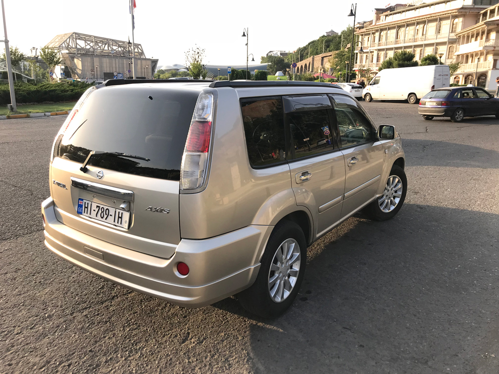 rent a car tbilisi Nissan Xtrail Axis Gold