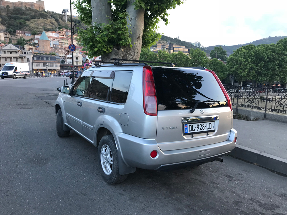 rent a car tbilisi Nissan X Trail