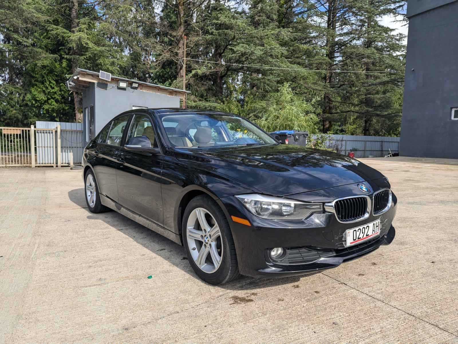 rent a car tbilisi BMW F30 Diesel – Keine Kaution – Lieferung am Flughafen Tiflis