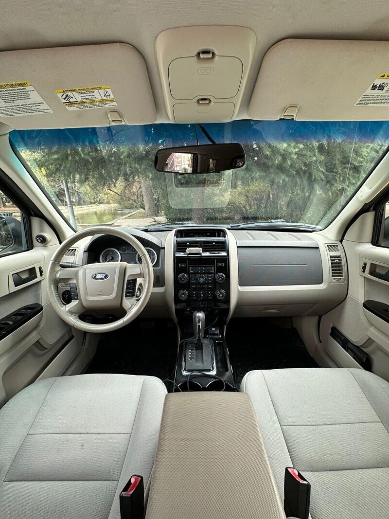 rent a car tbilisi Ford Escape Hybrid