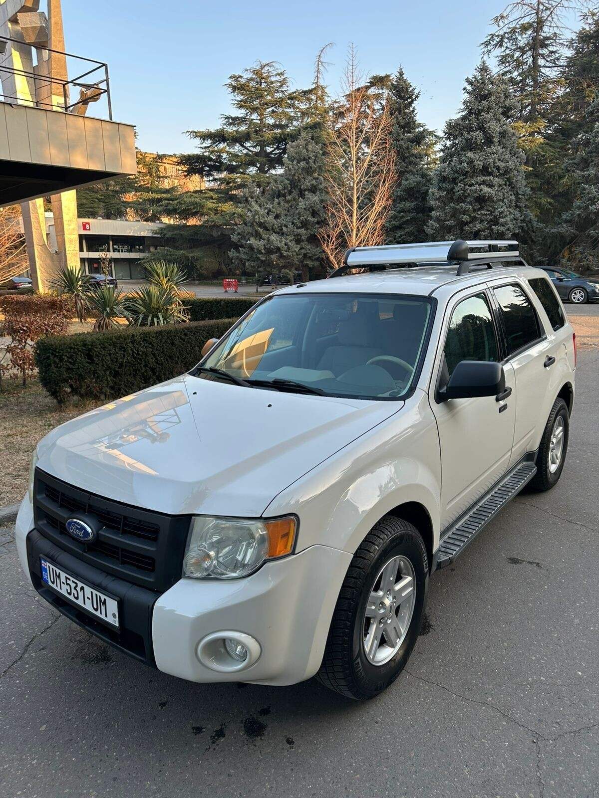 rent a car tbilisi Ford Escape Hybrid